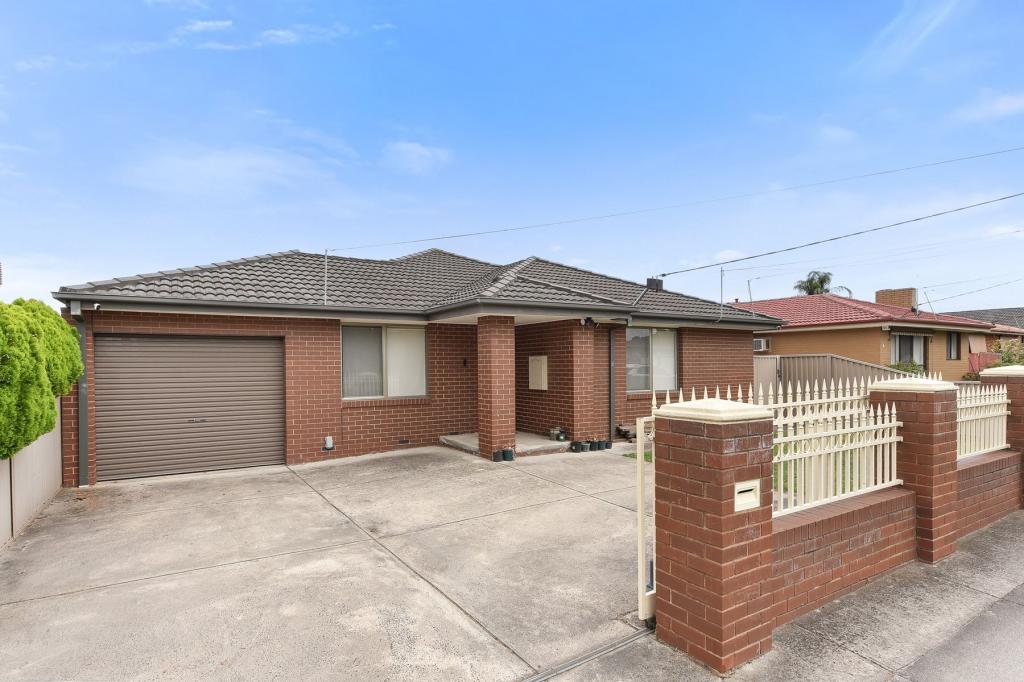 8 Bundeena Ave, Keysborough, VIC 3173