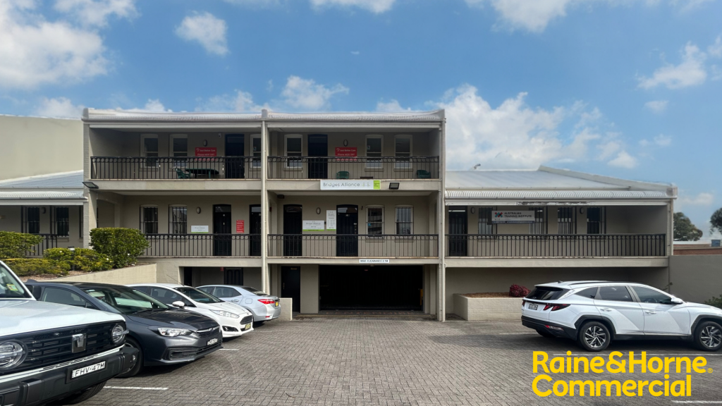 Suite 1b/1-9 Iolanthe St, Campbelltown, NSW 2560