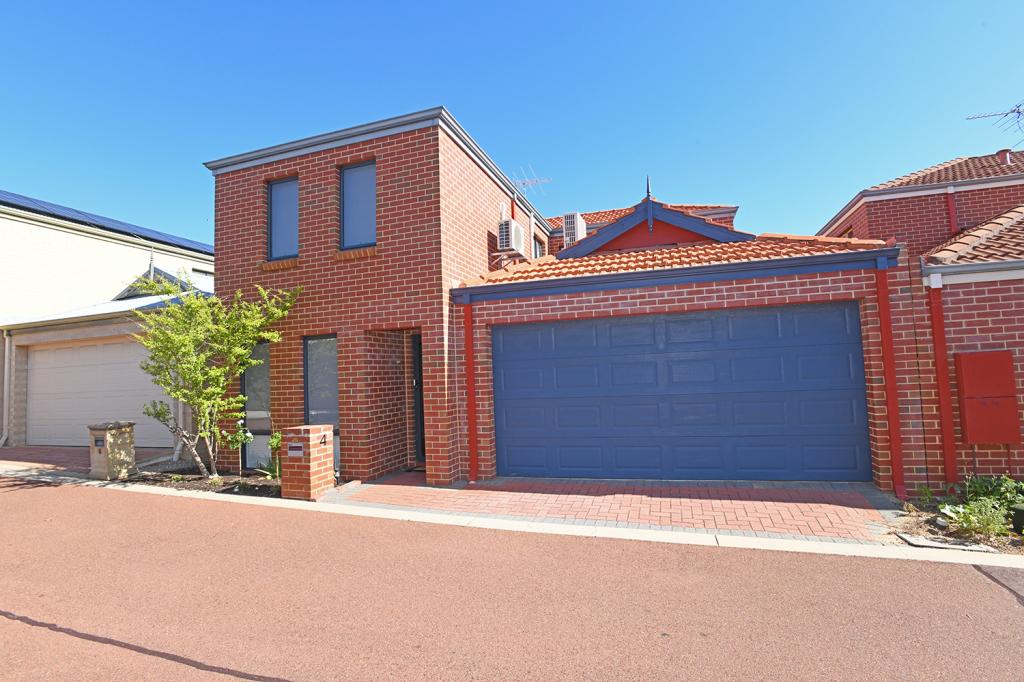 4 Doig Ct, Bicton, WA 6157