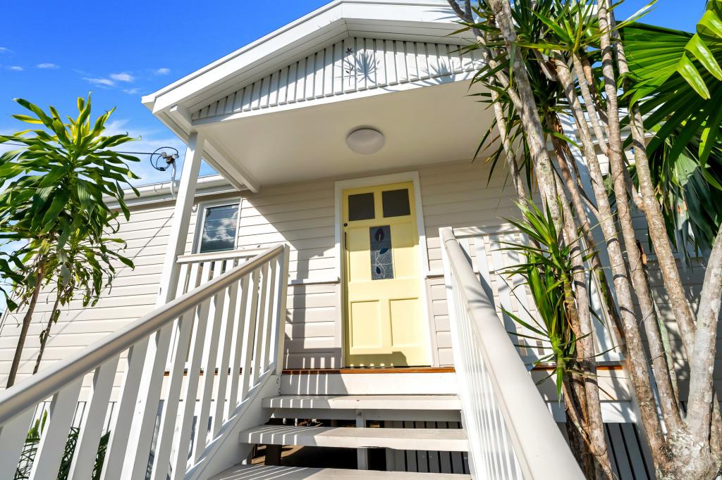 12 Bunting St, Bungalow, QLD 4870