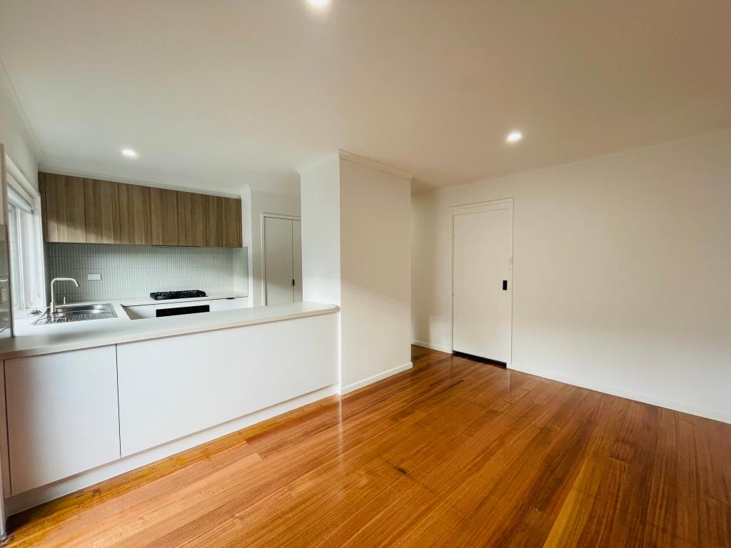 31 Collier Ct, Strathmore Heights, VIC 3041