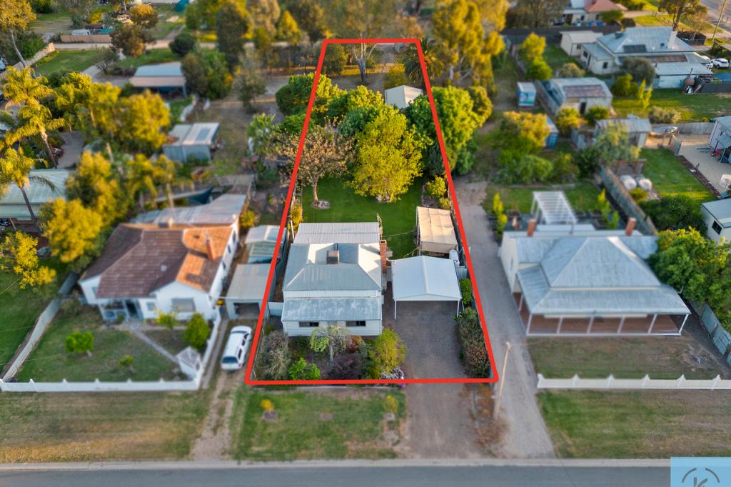 30 Moore St, Tocumwal, NSW 2714