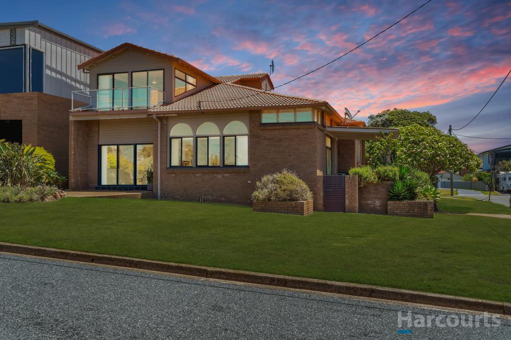 19 The Esplanade, Caves Beach, NSW 2281