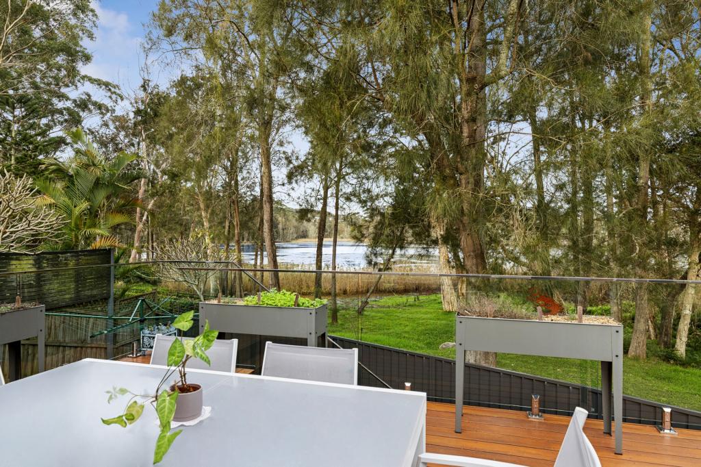 2/28 Lake Shore Dr, North Avoca, NSW 2260