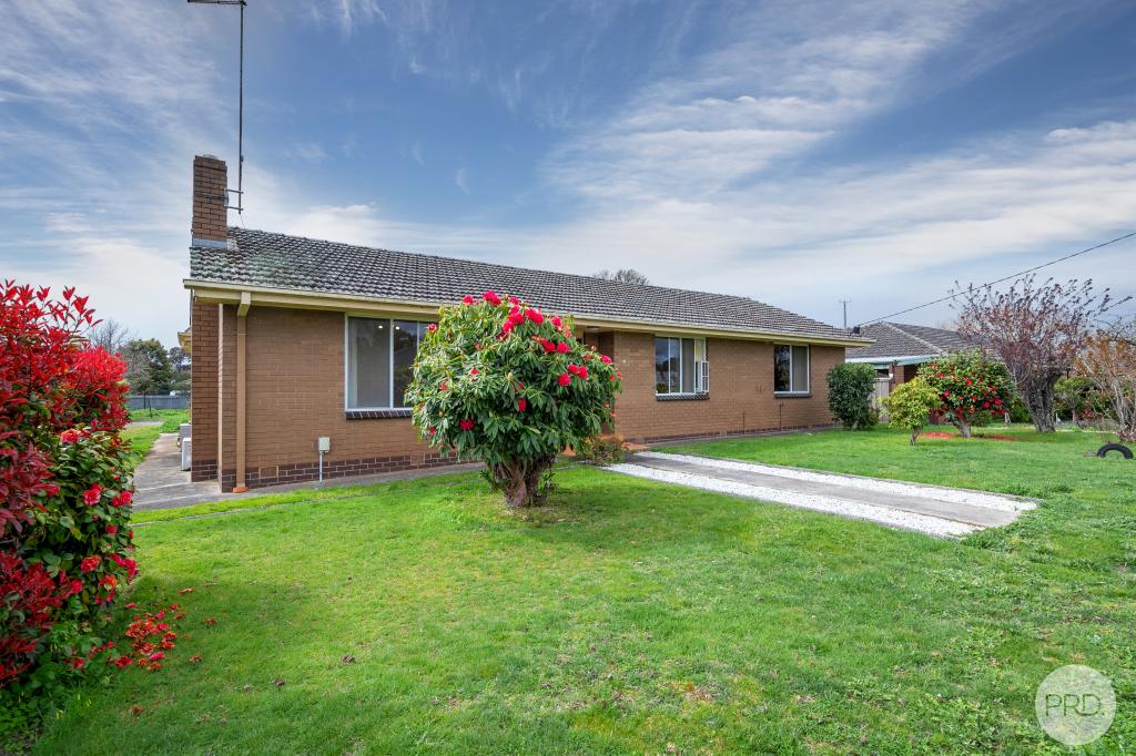 25 Semmens Ave, Creswick, VIC 3363