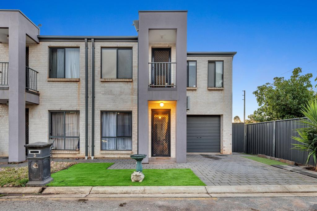 3 Hamra Dr, Smithfield, SA 5114