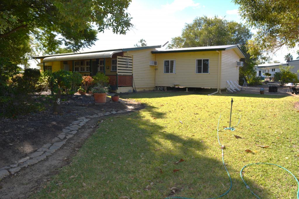 151 Shamrock St, Blackall, QLD 4472