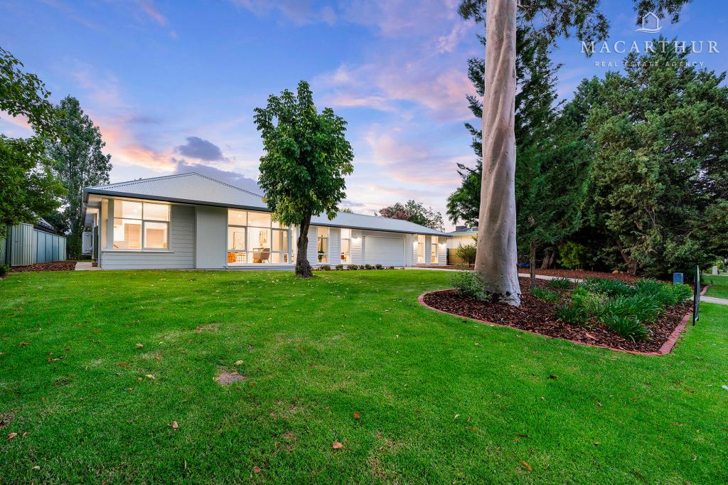 26 Dalkeith Ave, Lake Albert, NSW 2650