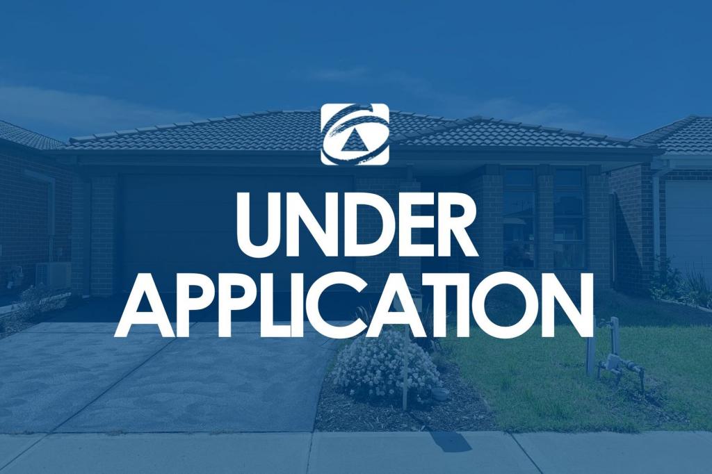 10 Fairywren St, Pakenham, VIC 3810