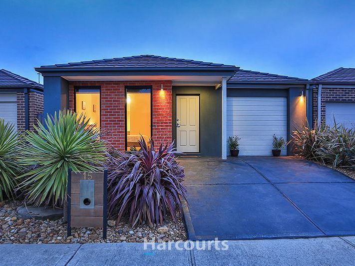 15 Heathfield Lane, Officer, VIC 3809