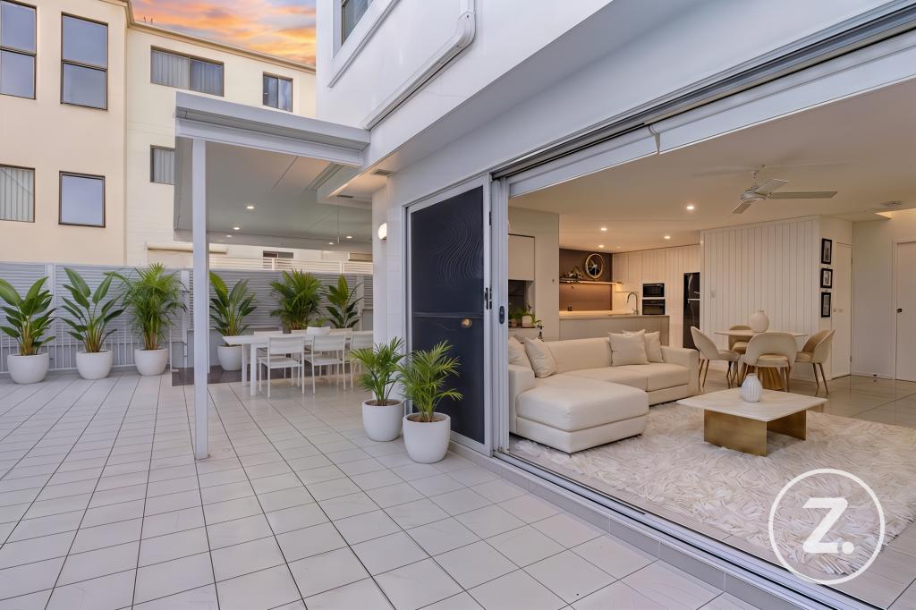 8/41 Dixon St, Coolangatta, QLD 4225