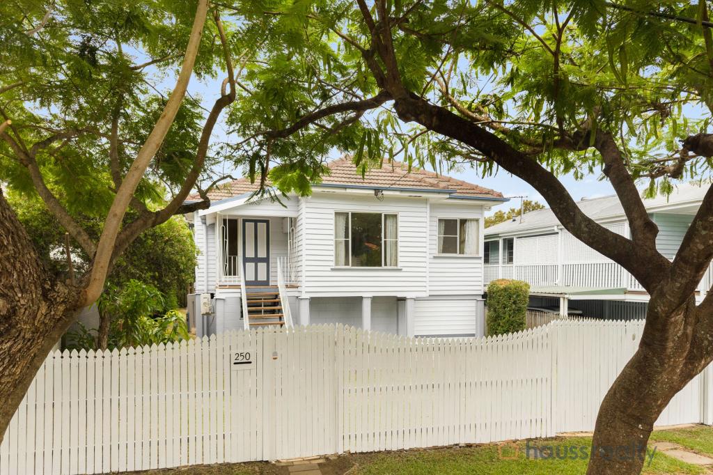 250 Verney Rd E, Graceville, QLD 4075