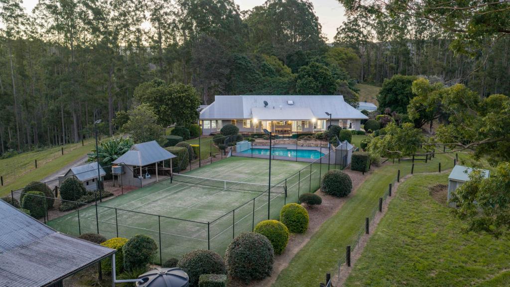 164 Arthys Rd, Cooran, QLD 4569