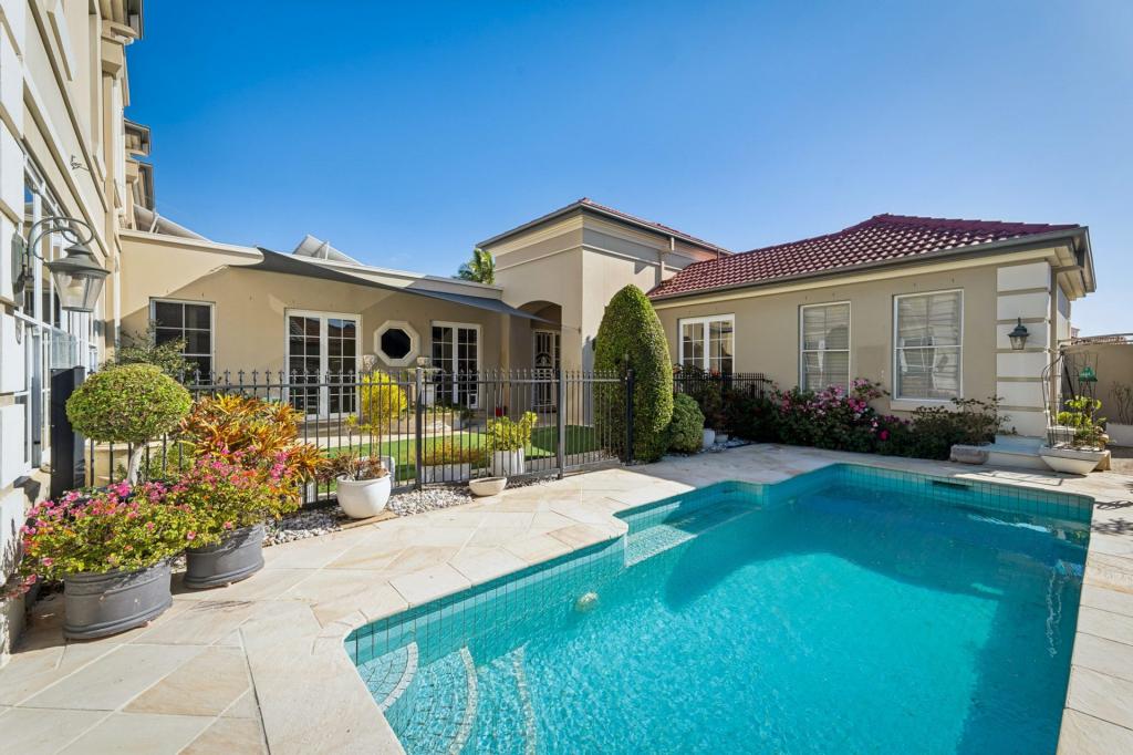 3187 Riverleigh Dr, Hope Island, QLD 4212