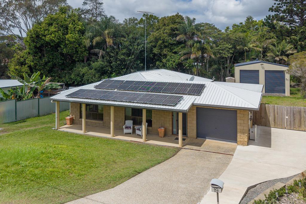 19 Overlander Ave, Cooroy, QLD 4563