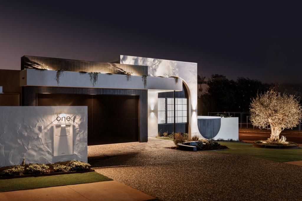 1 Moncrieff Cl, Middle Ridge, QLD 4350