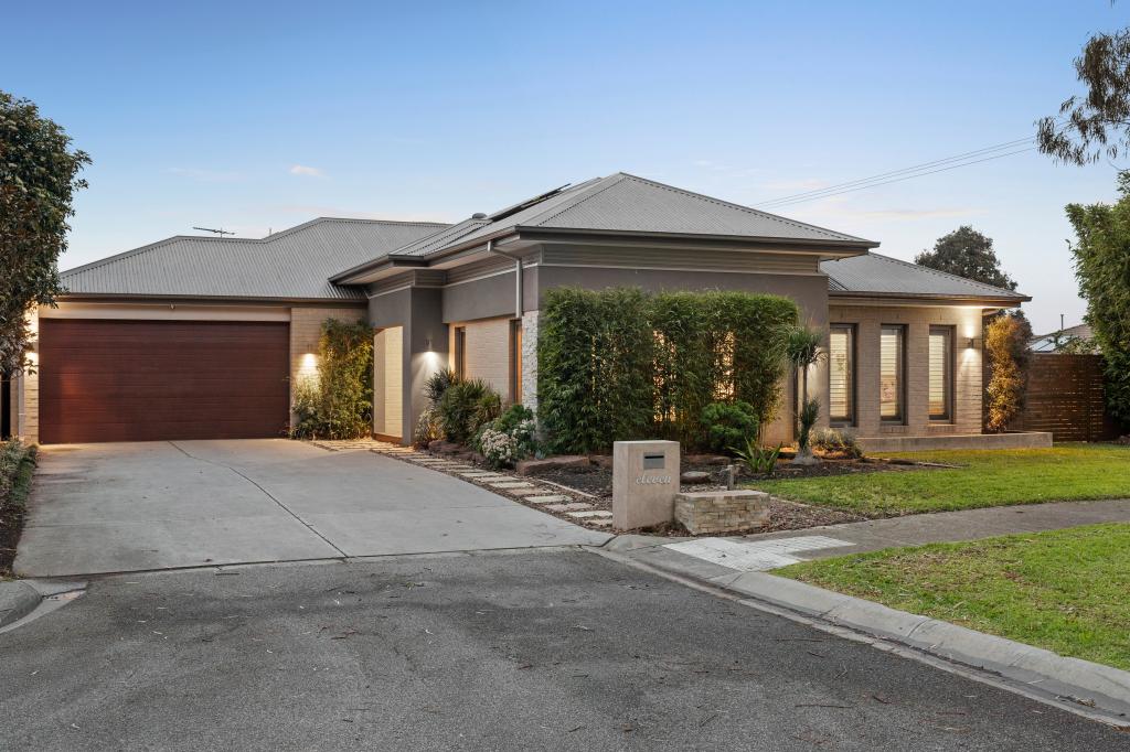 11 Glover Cl, Pakenham, VIC 3810