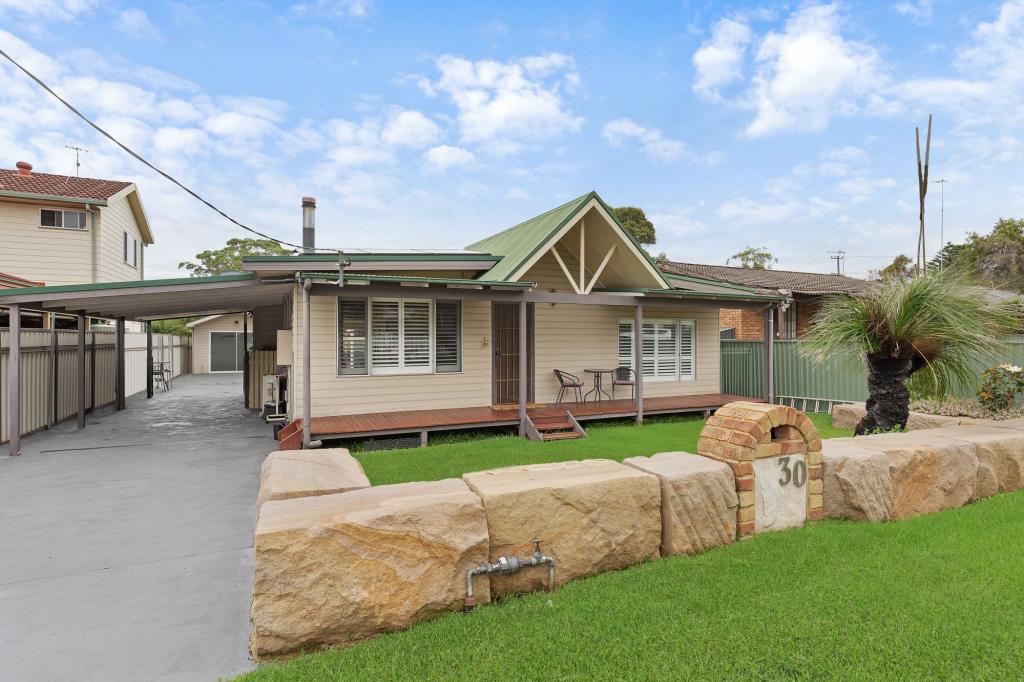 30 Albatross Rd, Berkeley Vale, NSW 2261