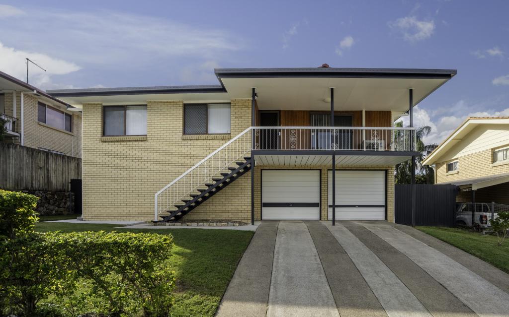 27 Emblem St, Jamboree Heights, QLD 4074