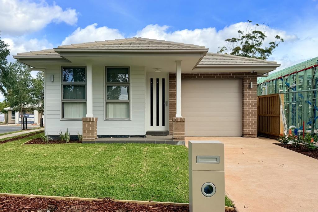 9 Tasma Pl, Airds, NSW 2560