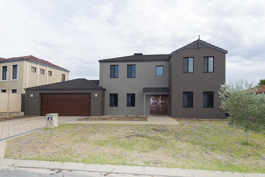 3 Barang Cct, Karawara, WA 6152