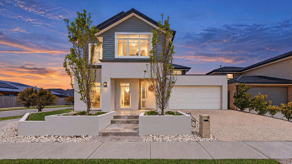 8 Bradley St, Officer South, VIC 3809