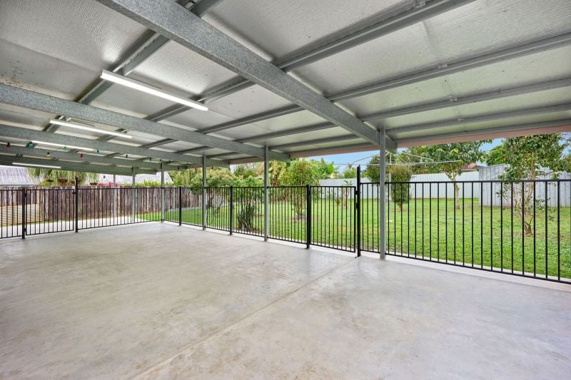 34 Frangipanni St, White Rock, QLD 4868
