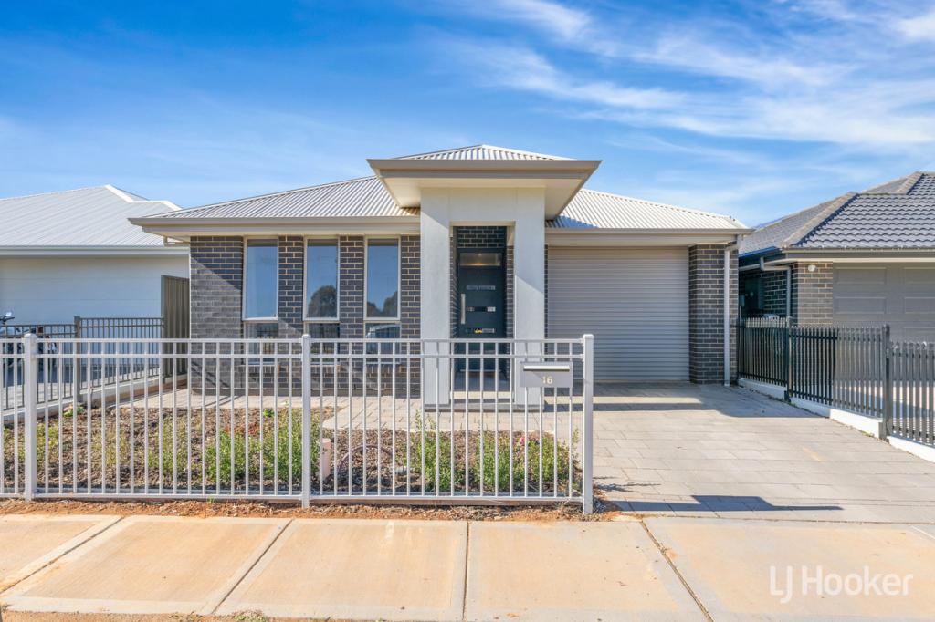 16 Lyle St, Munno Para, SA 5115