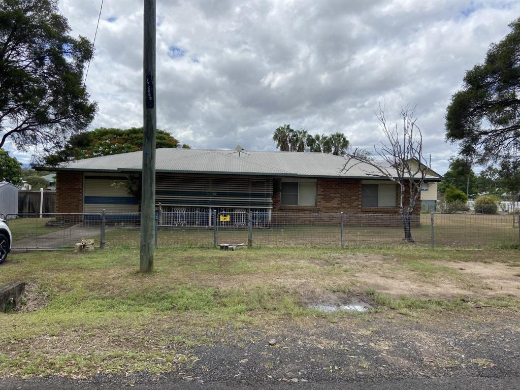 72 George St, Toogoolawah, QLD 4313