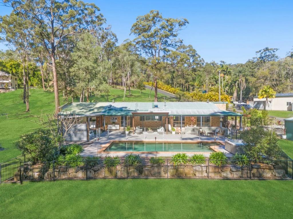 248 Trees Rd, Tallebudgera, QLD 4228