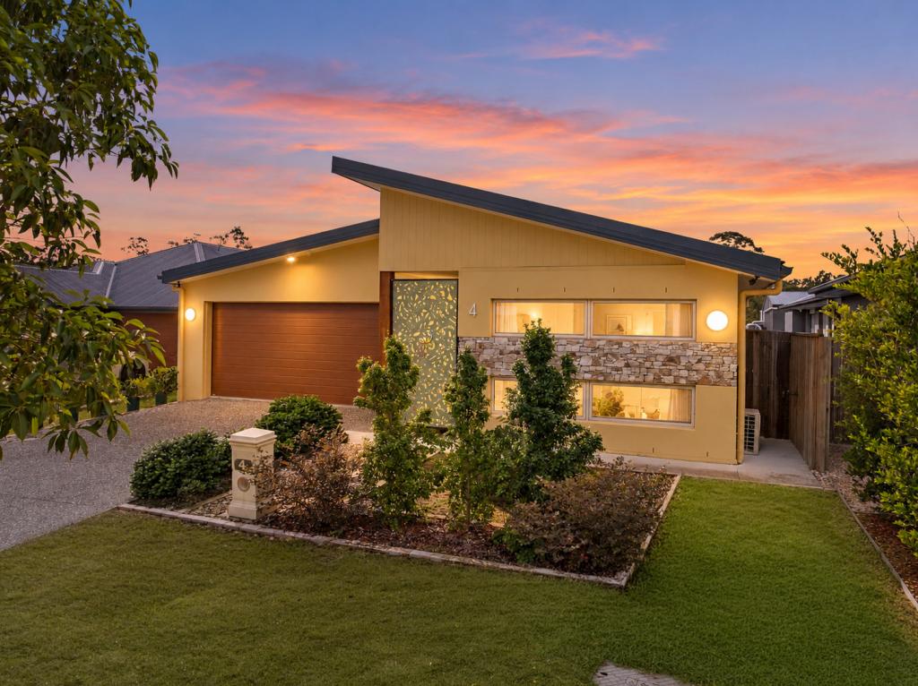 4 Greenwich St, Jimboomba, QLD 4280