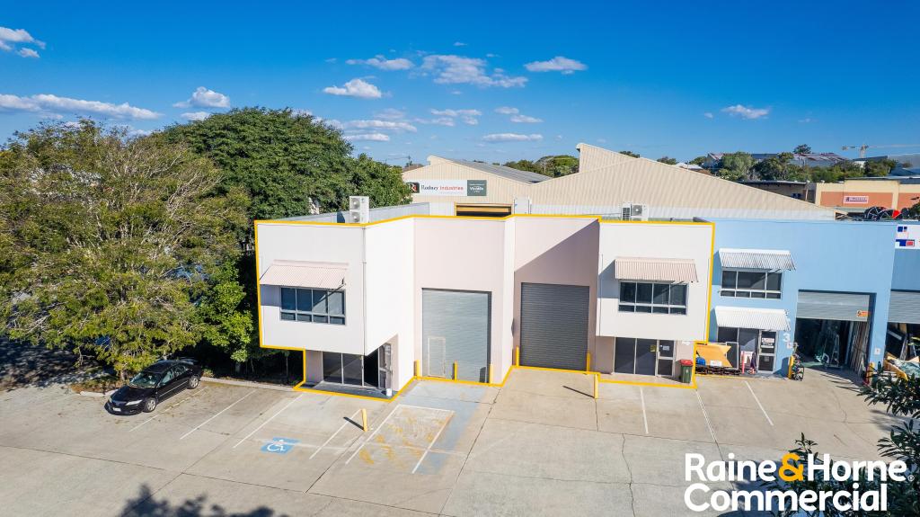 4 & 5/9 Valente Cl, Chermside, QLD 4032