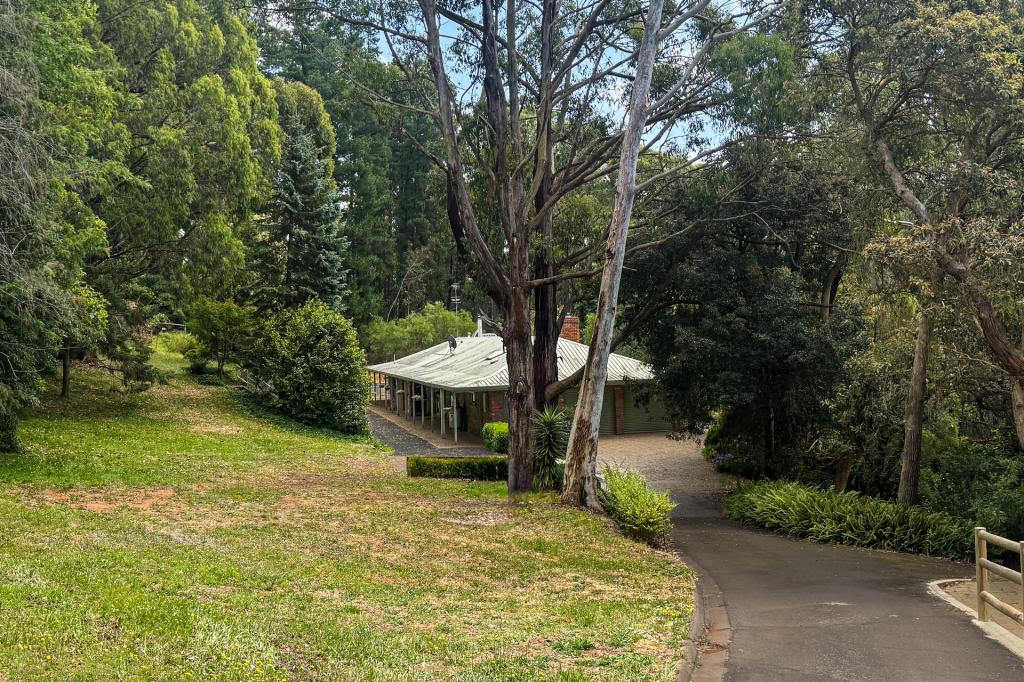 2 Daphne Dr, Moe South, VIC 3825