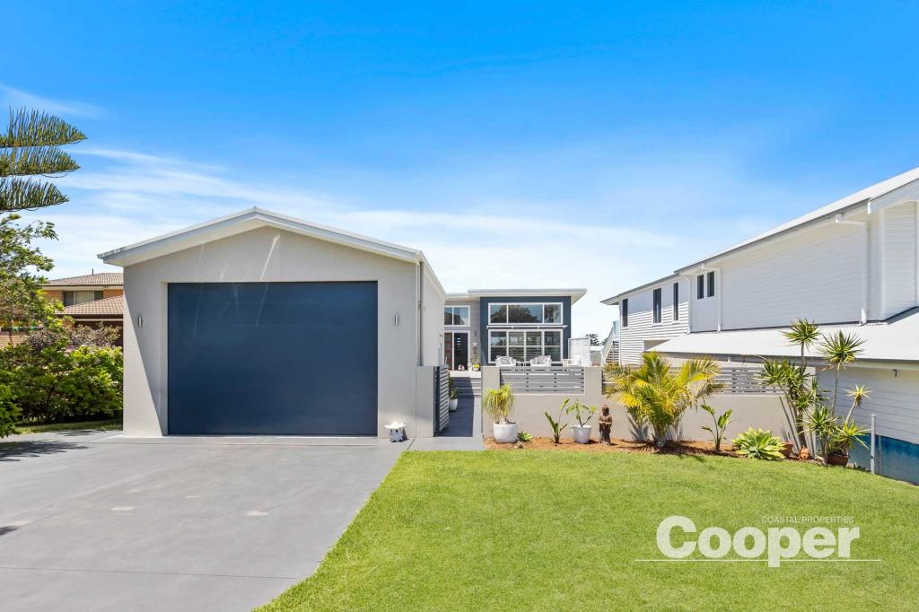 10 JONES AVE, MOLLYMOOK BEACH, NSW 2539