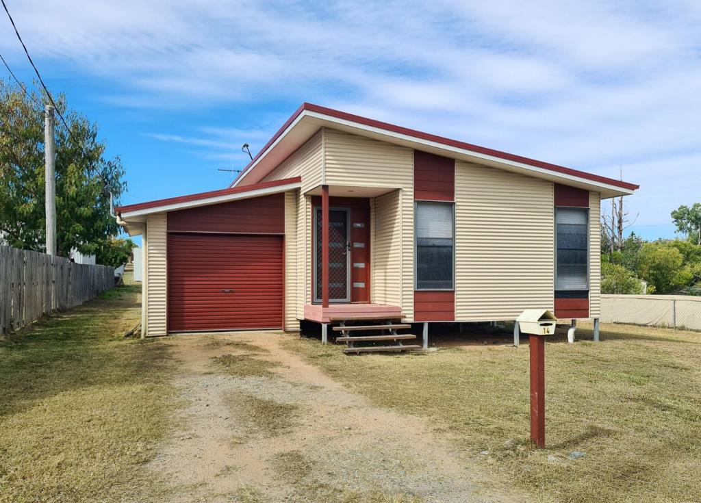 14 Boorunbeh St, Gayndah, QLD 4625