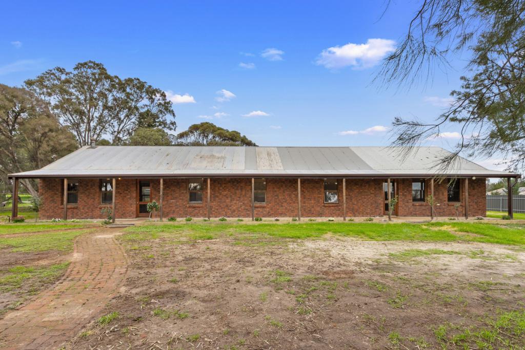 2b Sunnydale Ave, Gawler East, SA 5118