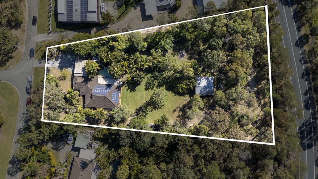 8 Connemara Rd, Gaven, QLD 4211