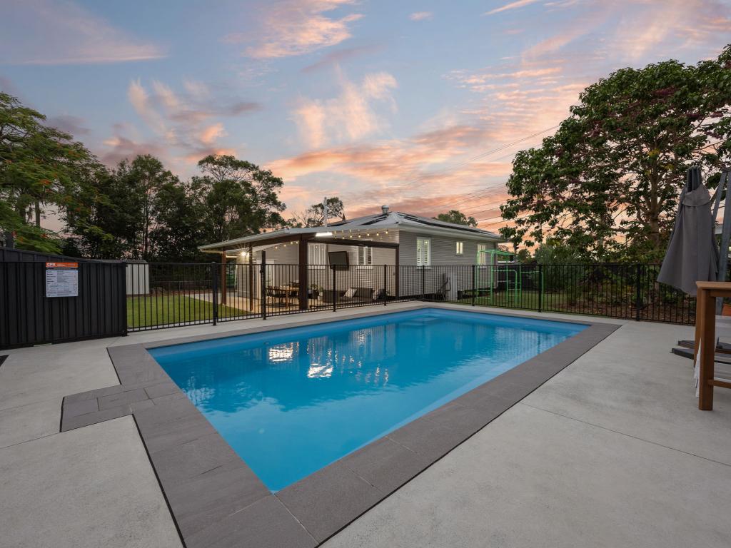 36 Robertson Rd, Eastern Heights, QLD 4305