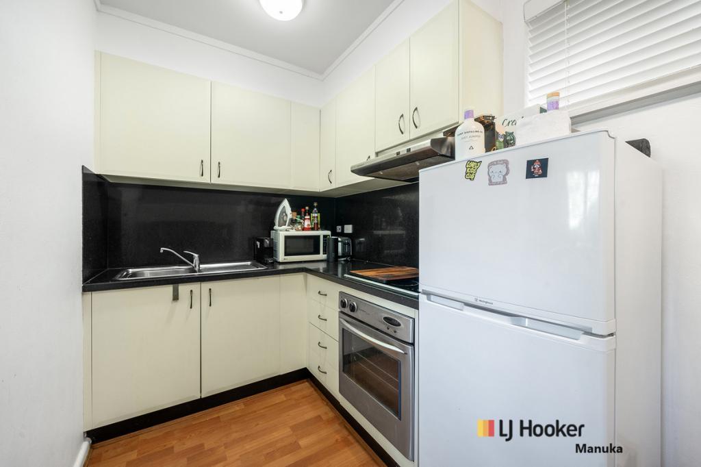 1/4 Nuyts St, Red Hill, ACT 2603