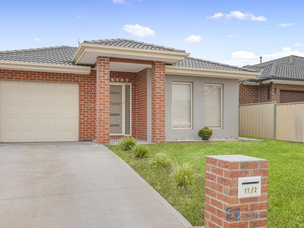 2/11 PANORAMA DR, MELTON WEST, VIC 3337