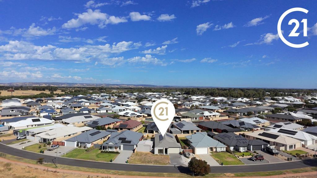 55 Hazelgrove Cres, Millbridge, WA 6232