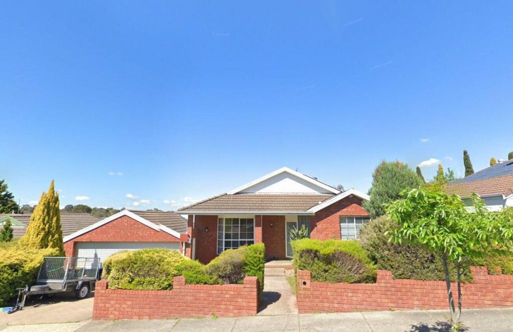 6 TEMBY CL, ENDEAVOUR HILLS, VIC 3802