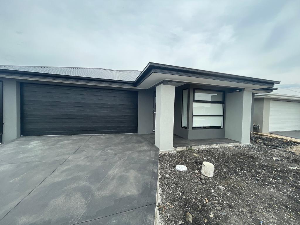 12 Croft St, Beveridge, VIC 3753