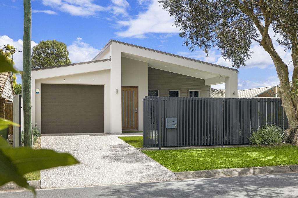 4 Regal Ct, Victoria Point, QLD 4165