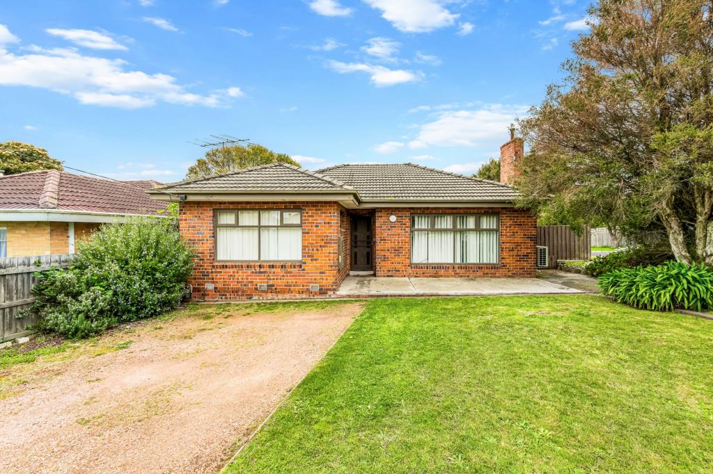 11 DENISE ST, MORWELL, VIC 3840