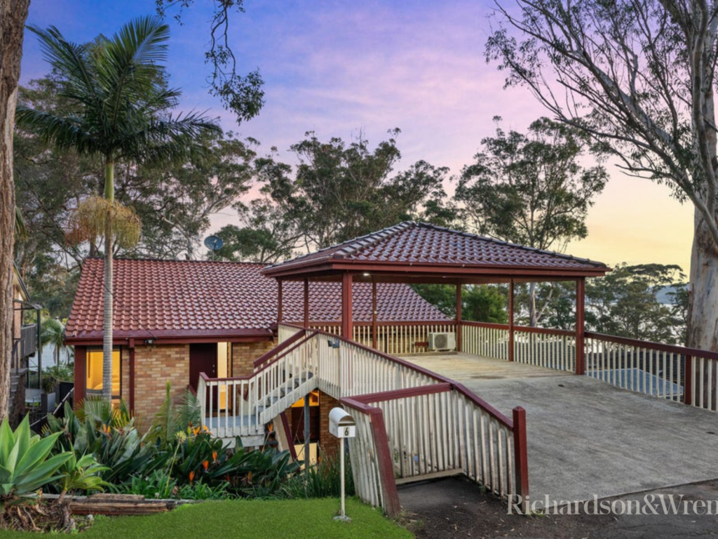 6 Lexington Pde, Green Point, NSW 2251
