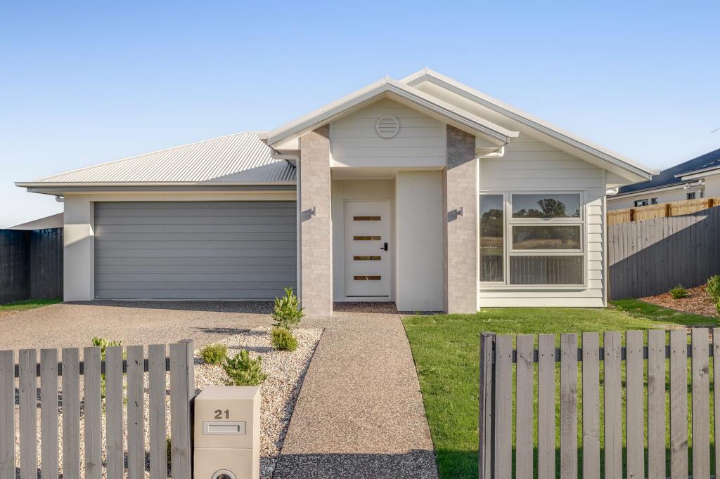 21 Brewster Rd, Glenvale, QLD 4350