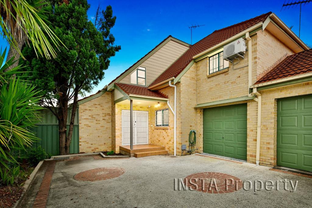 4/34 STRICKLAND ST, BASS HILL, NSW 2197