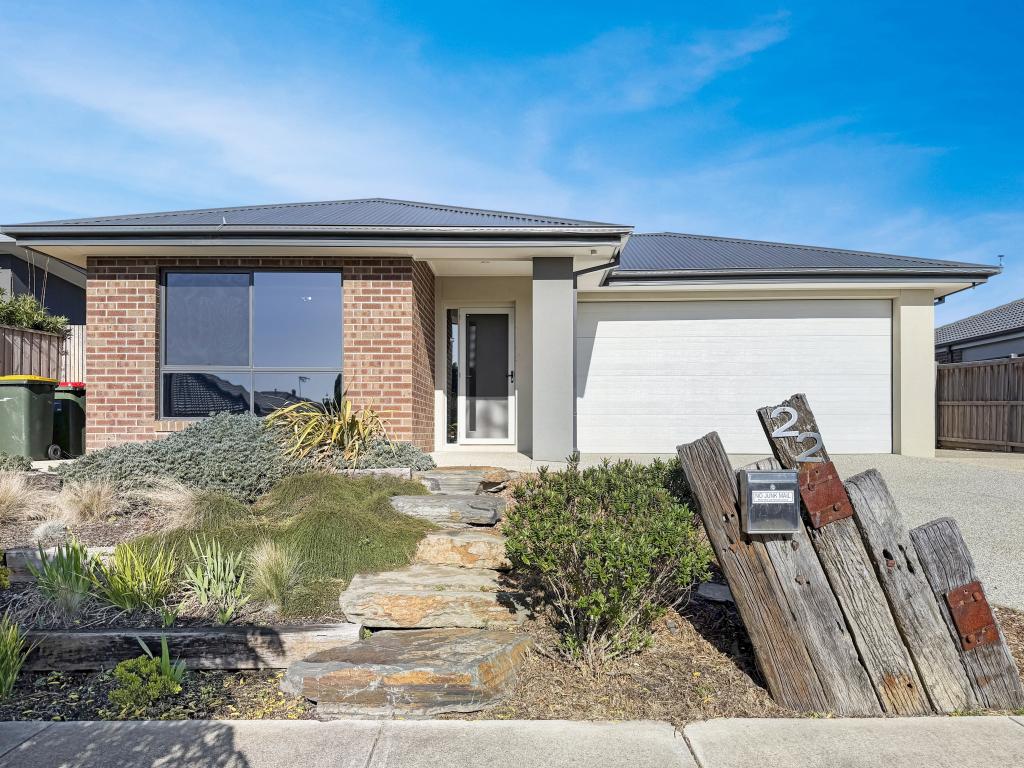 22 Samwell St, Charlemont, VIC 3217