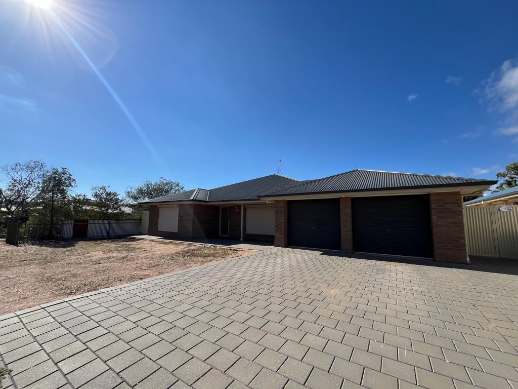 37 Drysdale St, Stirling North, SA 5710